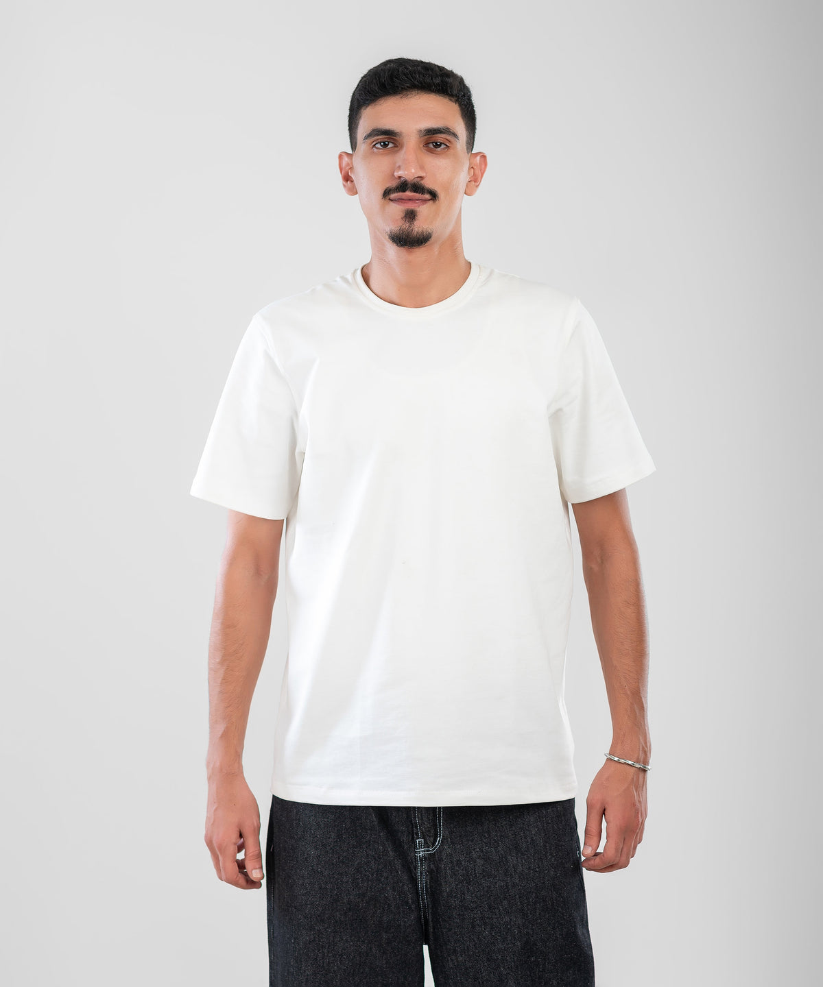 White Tshirt