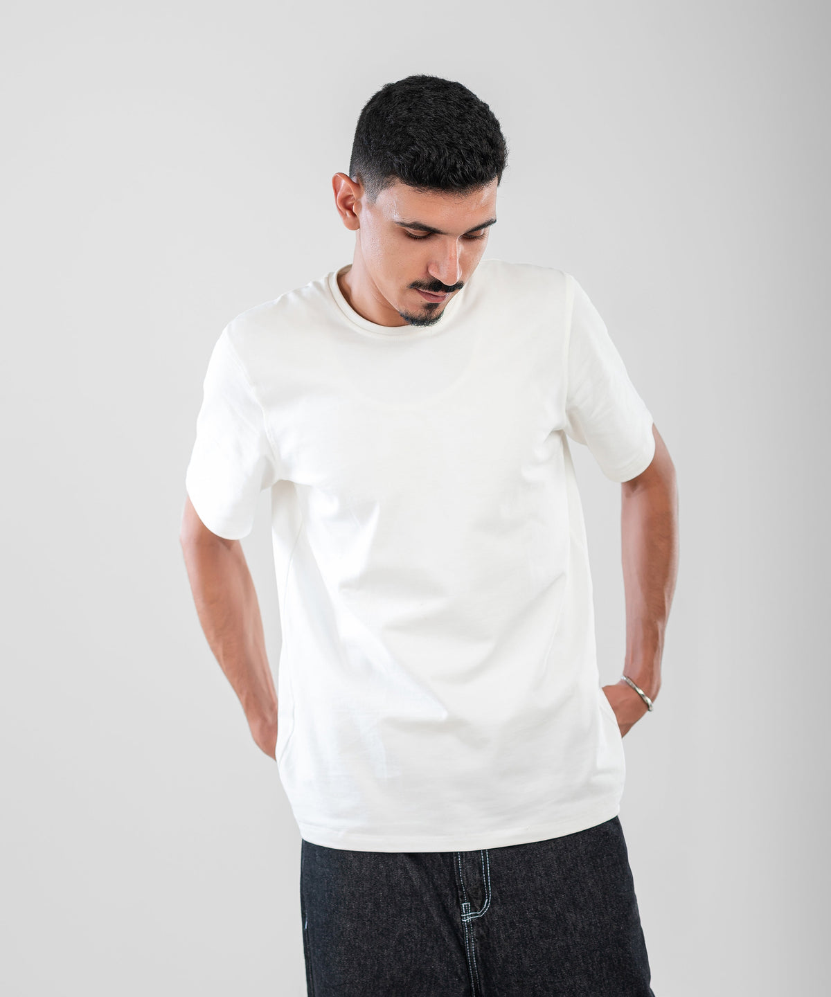 White Tshirt