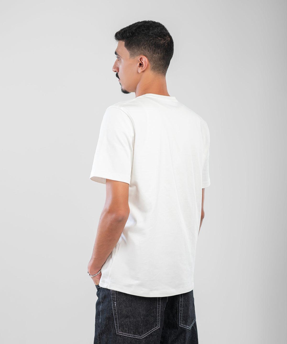 White Tshirt
